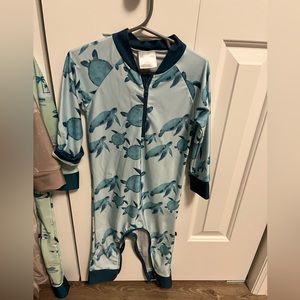 Honeysuckle swim suit rash guard size 2